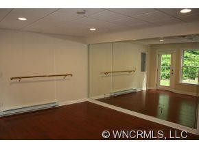 258 BEECHTREE CIR - Photo 17