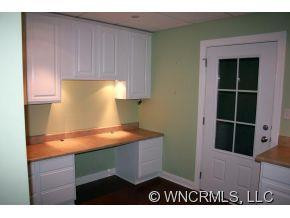 258 BEECHTREE CIR - Photo 18
