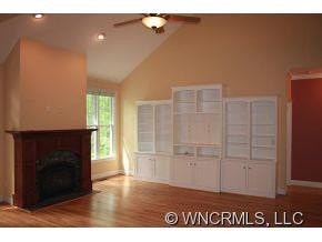 258 BEECHTREE CIR - Photo 4