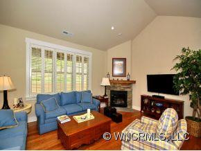 32 Pinebrook Club Drive - Photo 2