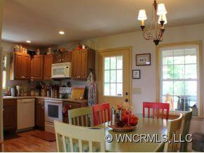 34 AUTUMN VIEW DRIVE - Photo 4