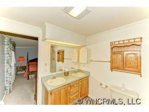 2 N Charles Lane - Photo 15