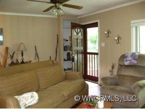 177 Oak Terrace - Photo 2