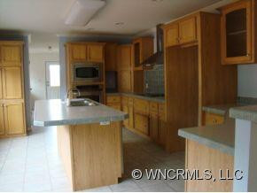 694 Holiday Road - Photo 2
