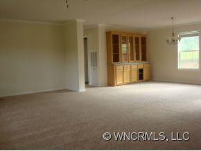 694 Holiday Road - Photo 4