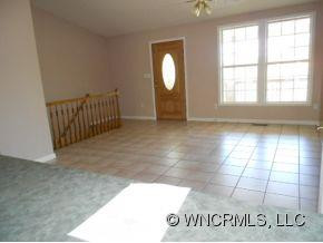 27 Canter Court - Photo 2