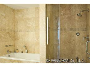 21 Battery Park Unit 501 - Photo 16