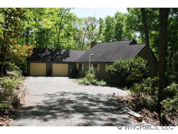 975 Mountain Laurel Drive