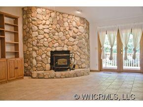 16 Nottingham Drive - Photo 5