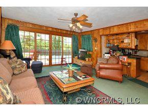 70 W. Oakview Road - Photo 4