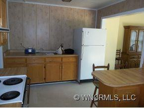 81 Old Mars Hill Hwy - Photo 11