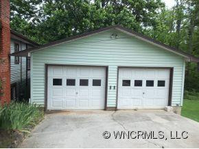 81 Old Mars Hill Hwy - Photo 4