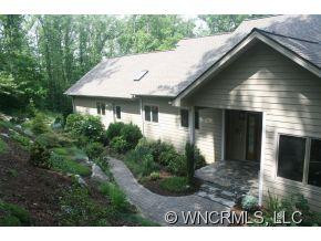 225 Eastmoor Drive - Photo 2