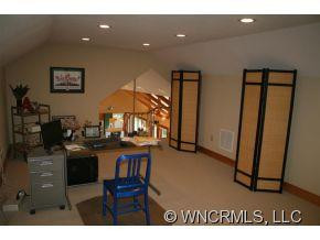 225 Eastmoor Drive - Photo 11