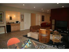 225 Eastmoor Drive - Photo 17