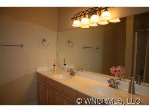 225 Eastmoor Drive - Photo 18