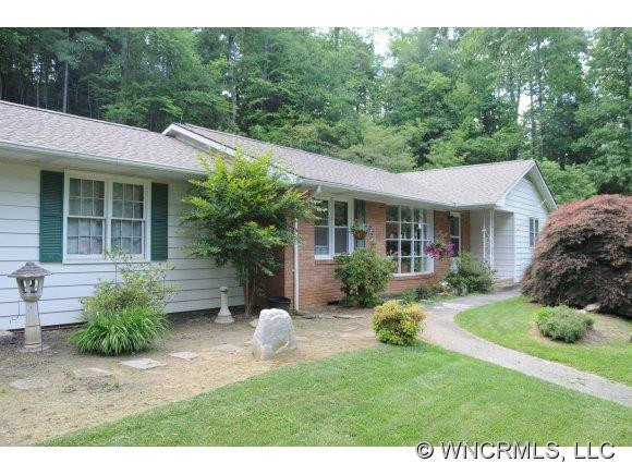 7051 HOWARD GAP RD