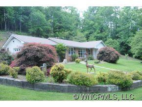 7051 HOWARD GAP RD - Photo 21