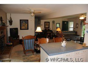 7051 HOWARD GAP RD - Photo 8