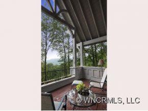 21 Greenmont Drive - Photo 4