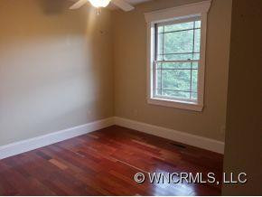 27 Lake Wood - Photo 11