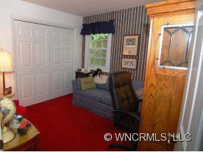 220 ESTATE DRIVE - Photo 16