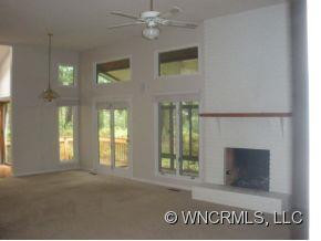 10 TREE TOP DRIVE - Photo 5
