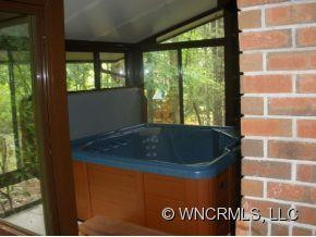 10 TREE TOP DRIVE - Photo 9