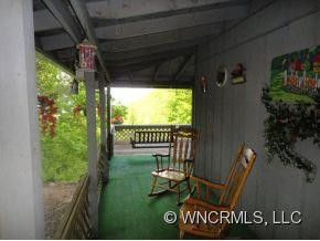 414 Spring Drive - Photo 13