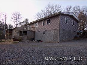338 Hawthorne Drive - Photo 3