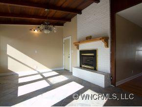 338 Hawthorne Drive - Photo 6