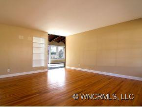 338 Hawthorne Drive - Photo 7