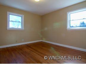 338 Hawthorne Drive - Photo 8