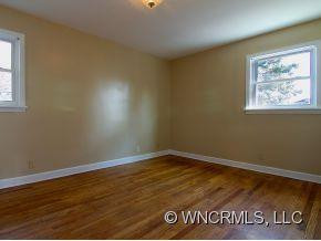 338 Hawthorne Drive - Photo 10
