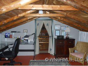  - Photo 11