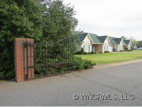 107 Jordan Lane - Photo 2