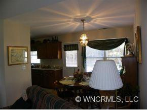 107 Jordan Lane - Photo 9