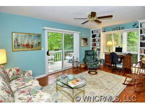 217 Fern Creek Drive - Photo 10