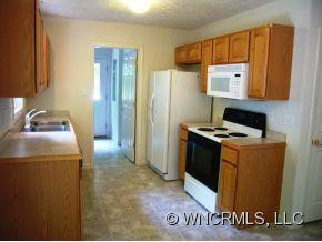 107&109 JEANIE AVENUE - Photo 5