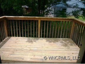 107&109 JEANIE AVENUE - Photo 9