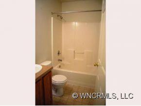 107&109 JEANIE AVENUE - Photo 10