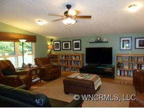 40 Hidden Mountain Cove - Photo 3