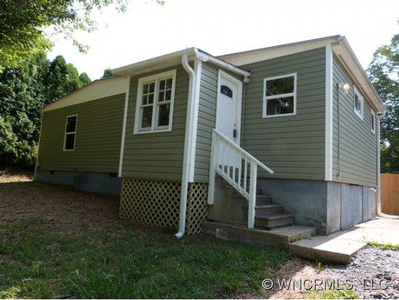22 White Ave