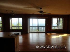 6 Holly Berry Lane - Photo 3
