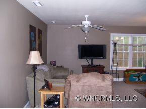 7 Mahogany Road - Photo 3