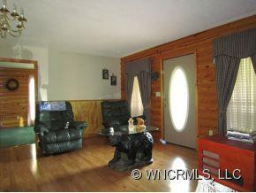 1425 Sorrells Cove Road - Photo 2