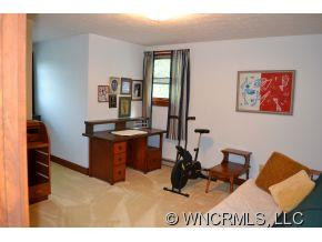 164 Farley Street - Photo 13