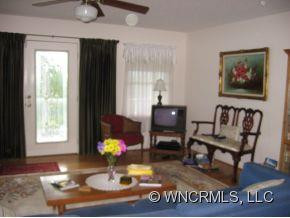 204 Hilltop Lane - Photo 6