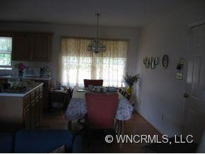 204 Hilltop Lane - Photo 8