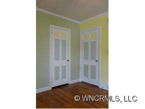 305 Montreat Road - Photo 11